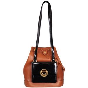 Black moschino heart buckle red wall bag